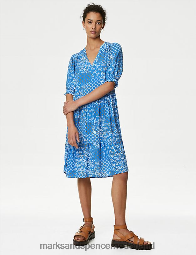 Marks & Spencer vrouwen Gelaagde jurk met V-hals en knielengte met print marine mix kleding N8VZP800