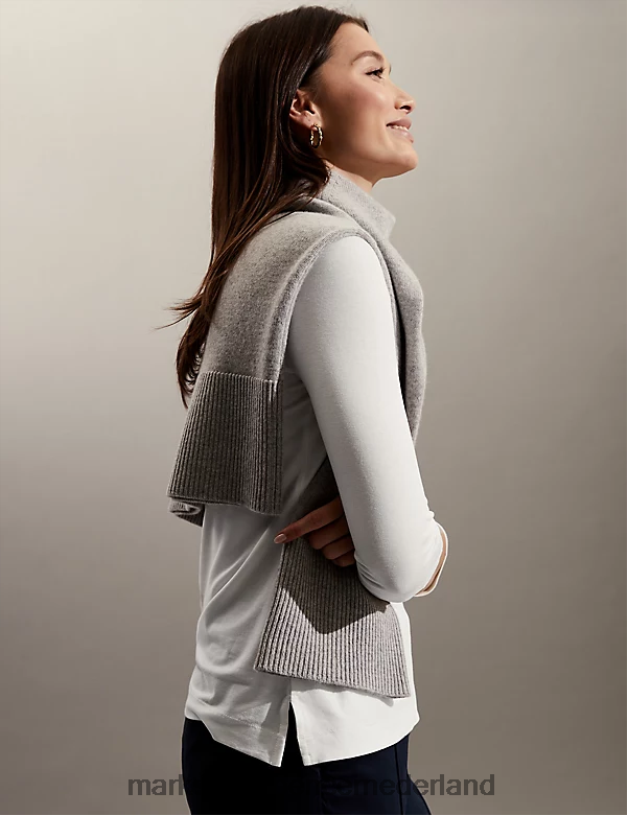 Marks & Spencer vrouwen top met schuine hals en 3/4 mouwen ivoor kleding N8VZP3026